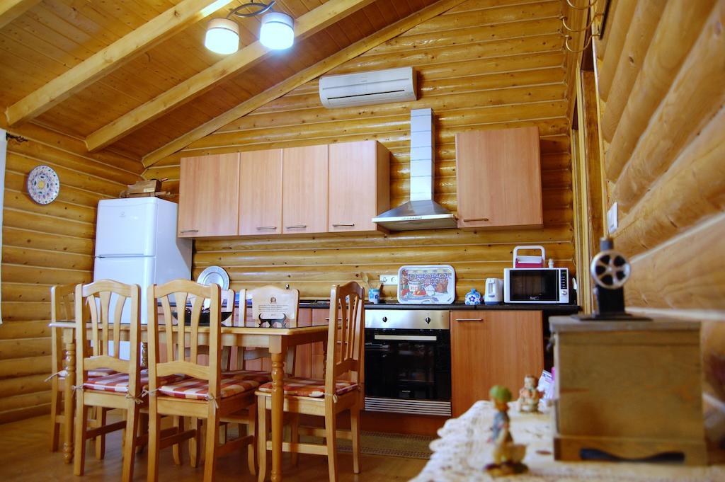 Casas Rurales Villa Pereza Casas De Los Pinos Zewnętrze zdjęcie
